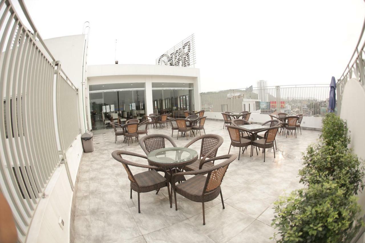 Dayth Hotel Ha Long Exterior photo